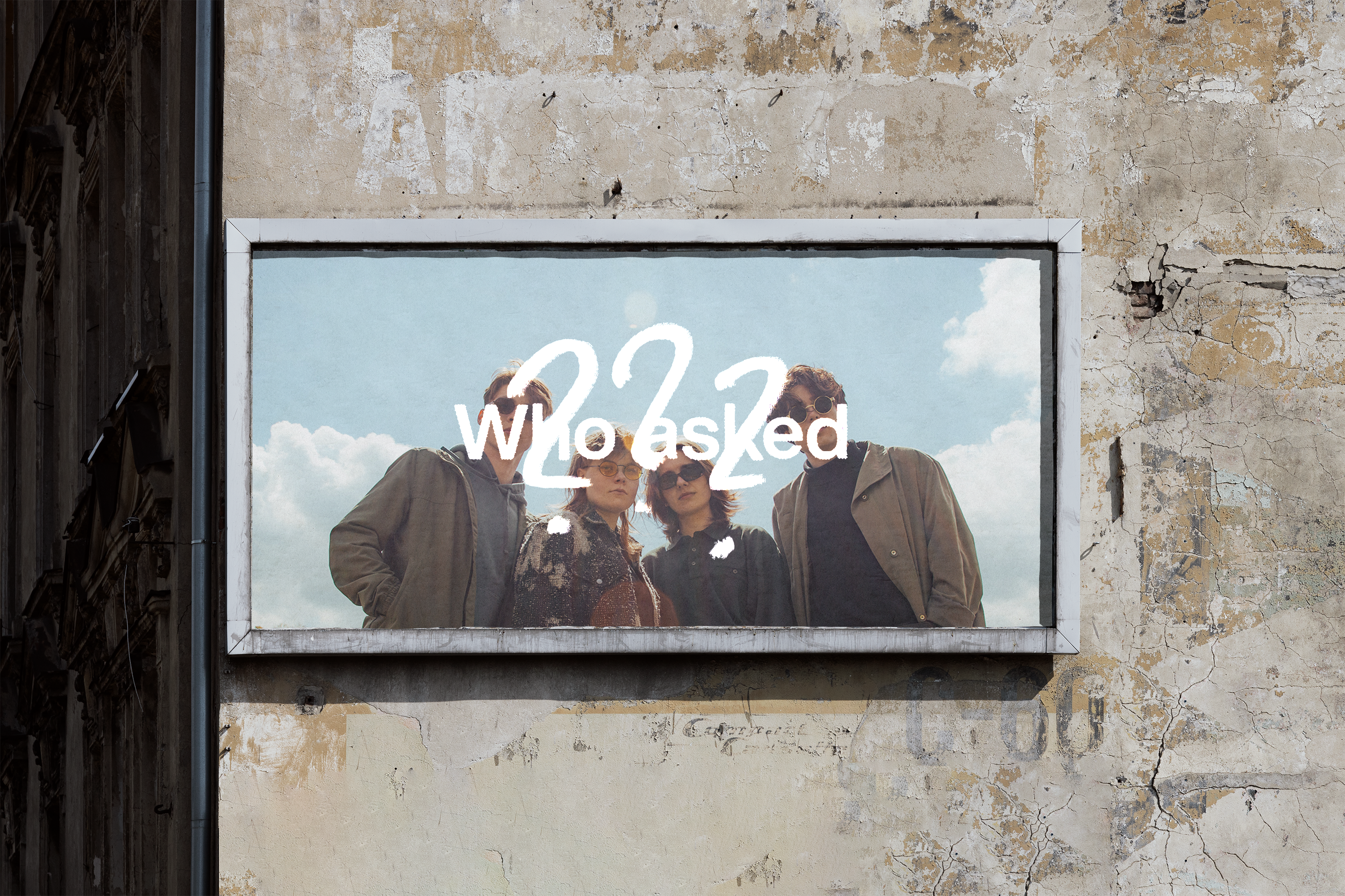 Billboard_on_Damaged_Wall.png